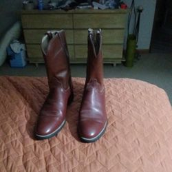 Laredo 11 d brown boots 