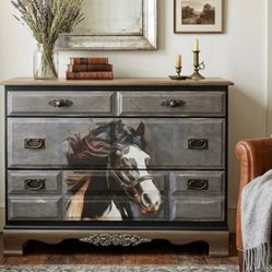 Horse Dresser