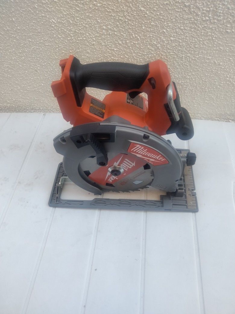 Milwaukee M18 Fuel 7"1/4 Tool Only New