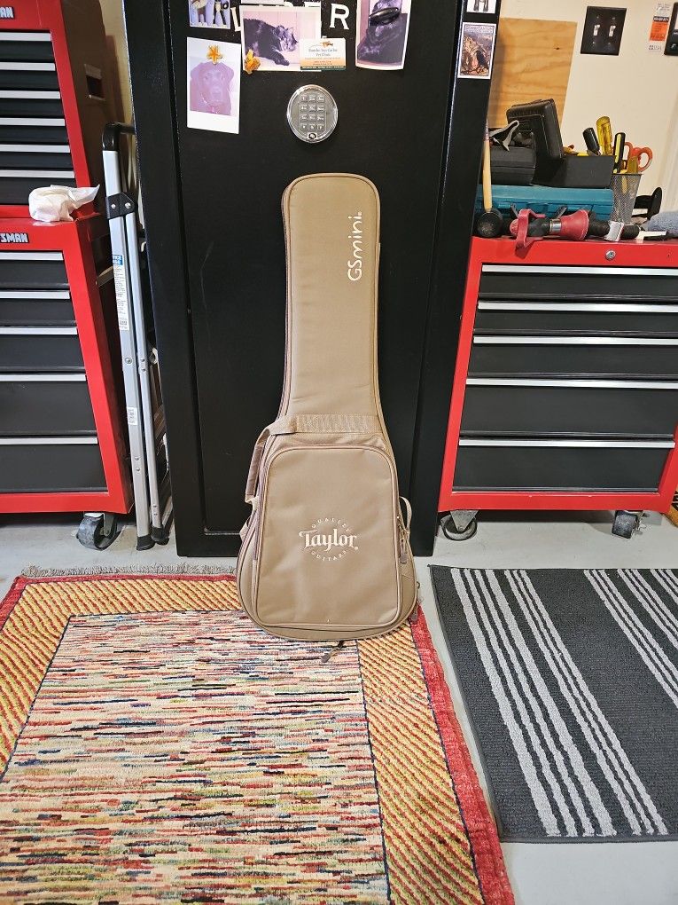 Gig Bag For Guitar Taylor GS Mini Gig Bag For Guitar Or Bass