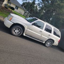 2003 Cadillac Escalade