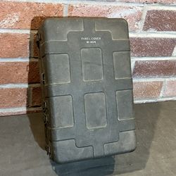 Korean War Era Field Radio Aluminum Case 1953 War Military Case