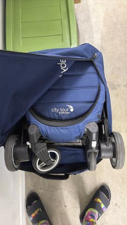 City tour by baby jogger.