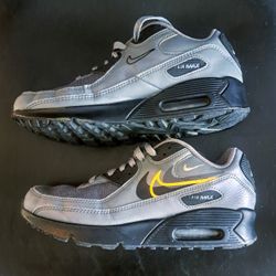 Nike Air Max 90 Wolf Cool Grey/Black/Yellow Youth Size 6.5 (*y*) Pre•Owned