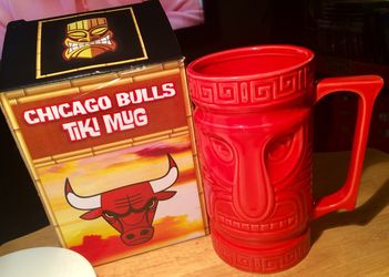 Collectors Chicago Bulls Bud Light Tiki Mug