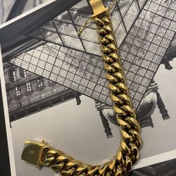 18k Gold Plated Bracelet 