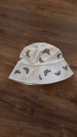 Bucket hat