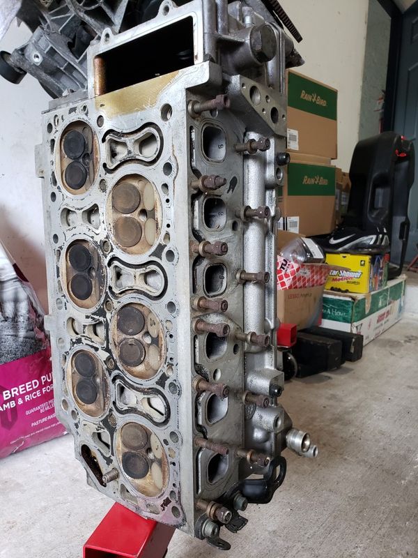 V W VR6 24 VALVE 2.8L CYLINDER HEAD IN EXCELLENT CONDITION for Sale in