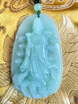 Sweater Chain Guanyin Buddha Necklace Light Green