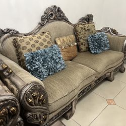 Loveseat / chair classic elegant style 