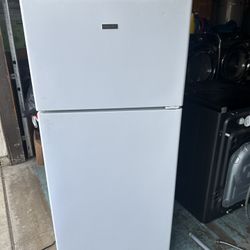 Apartment Size 21 Inches Wide61 Inches Tall Like New