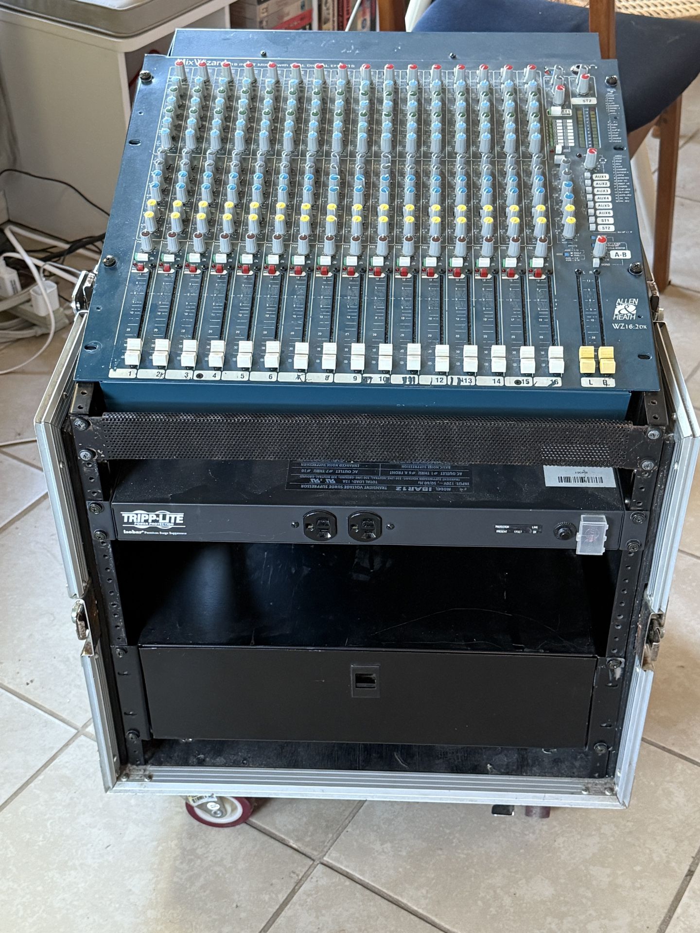 Allen & Heath MixWizard WZ 16:2 DX