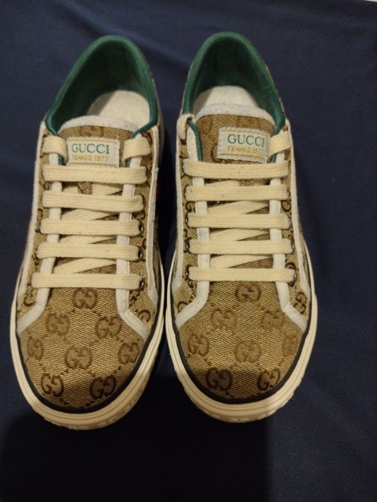 Gucci tennis Shoes 