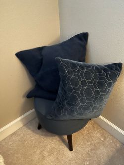 2 pillow & a stool