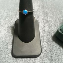 Sterling Silver Blue Lab Opal Ring Sz6