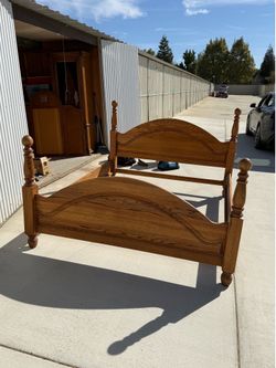 Solid Oak Cal King Bedroom Set