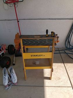 Kids work bench