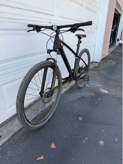TREK MARLIN 5 SIZE XL