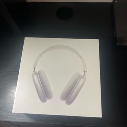 new airpods max silver/white