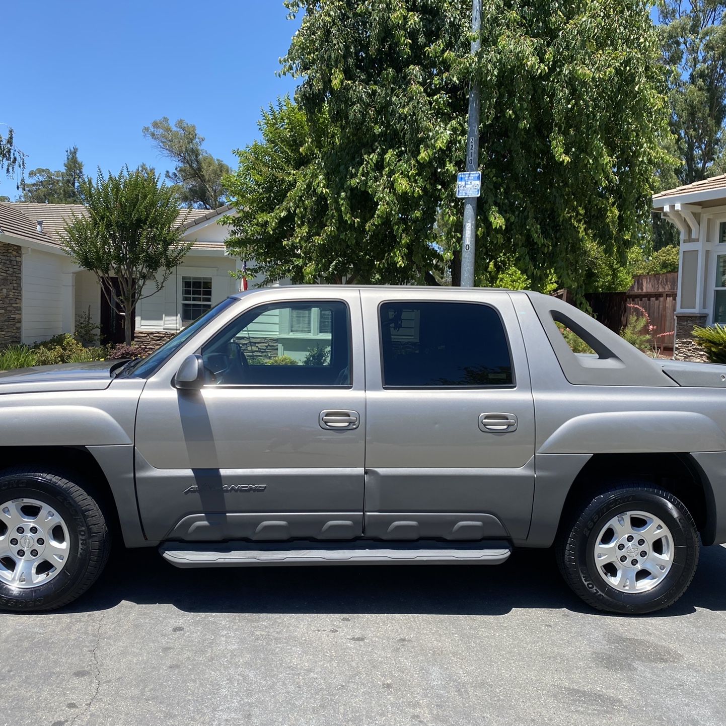 2003 Chevrolet Avalanche for Sale in Walnut Creek, CA - OfferUp