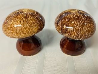 Hull Pottery Brown Drip Mushroom Shakers