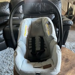 Maxi Cosi Car seat 