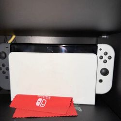 Nintendo Switch OLED & Games bundle
