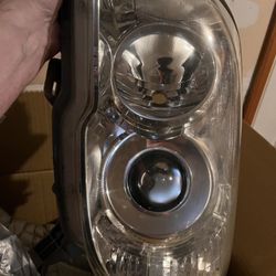 Headlights / Taillights 2007 Toyota 4Runner