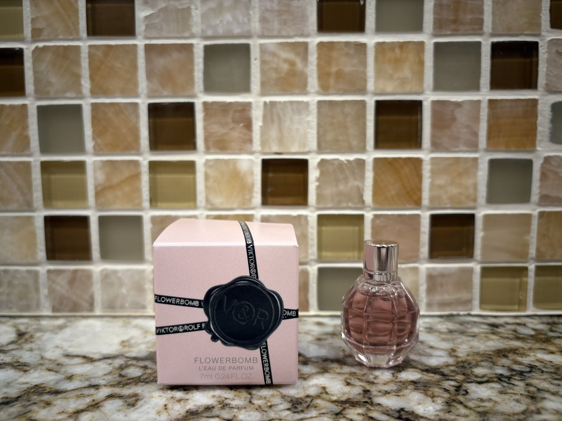 Viktor & Rolf Flowerbomb EDP Mini Dabber (7ml / 0.24 fl. oz.)