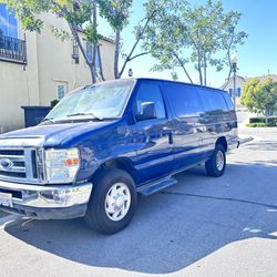 2012 Ford E350 /Super duty passenger /clean Title