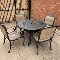 Beautiful Nice Wrought Iron Metal Patio Set 5pc Free Delivery