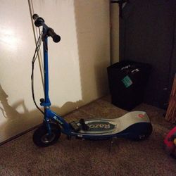 Razor scooter / Razor e300 Electric Scooter 