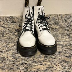 Doc Martens Size 9