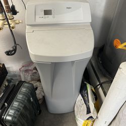 Water Softener By Whirlpool WHES30 