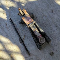 $40 Craftsman automotive jack