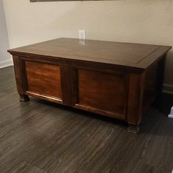 Vintage Cedar Lined Wooden Storage Trunk Coffee Table