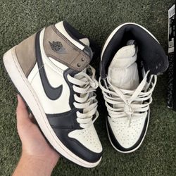 Jordan 1 Mochas
