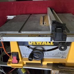 Dewalt DW744 10" Table Saw