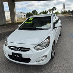 2012 Hyundai Accent