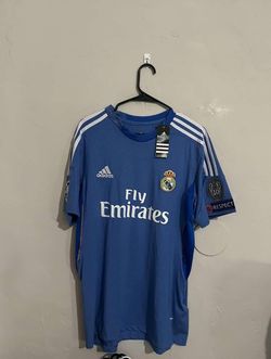 Real Madrid 2013-14 away jersey