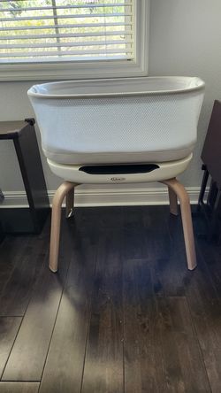 Graco SmartSense Soothing Baby Bassinet - Luna (Excellent Condition)