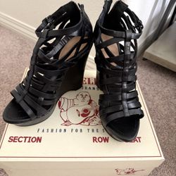 True Religion Sandals 