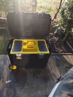 Stanley 24 gallon portable tool box