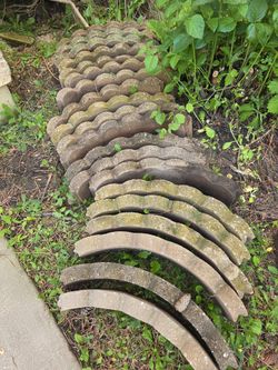 Scalloped Garden Bricks
