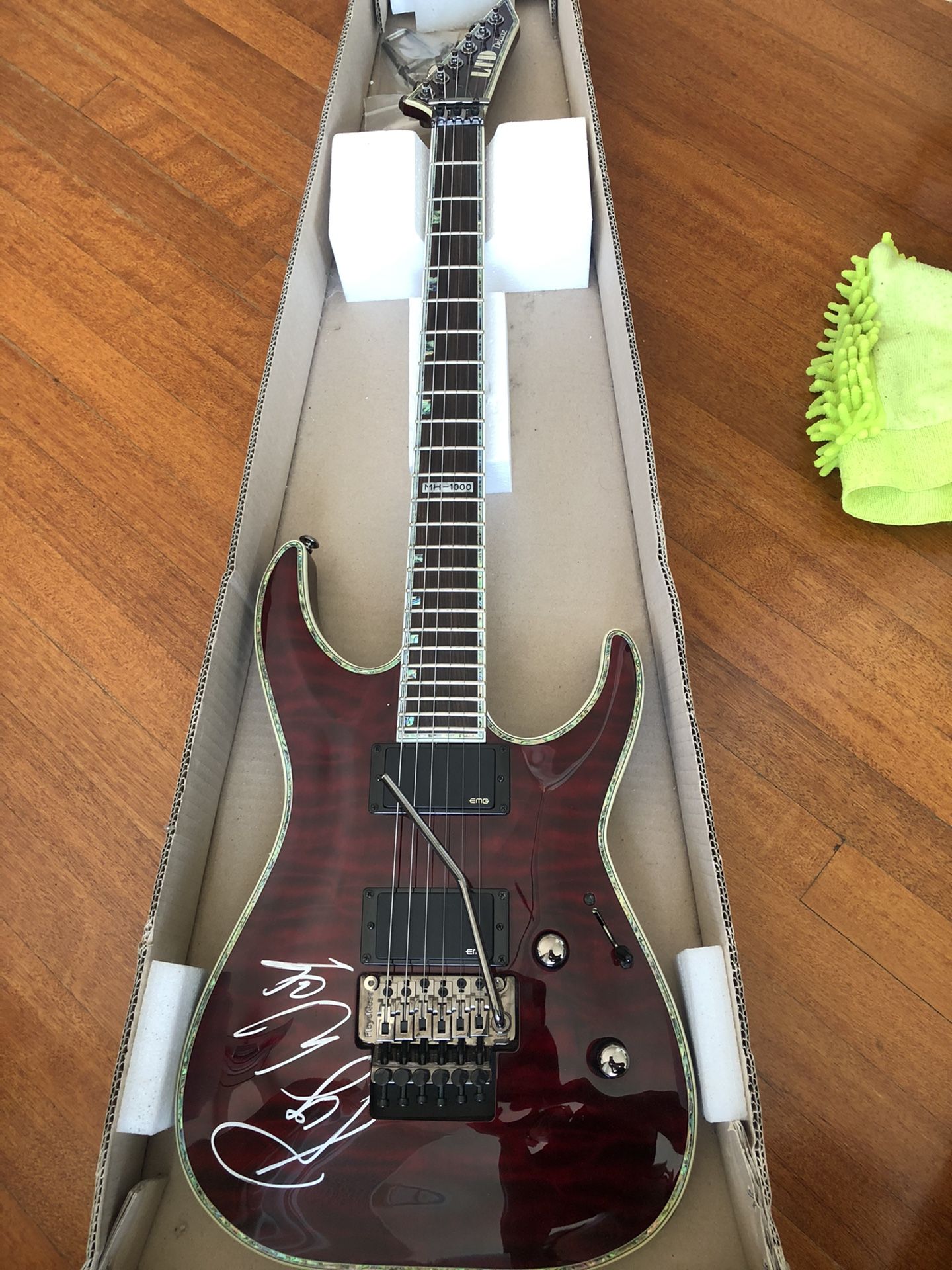 ESP LTD Deluxe. MH 1000 brand new