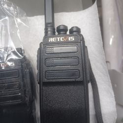 New Set Of 4 WALKIE TALKIES