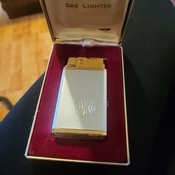 Vintage Royal Musical Lighter MR-500 Gas Musicbox Lighter