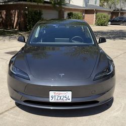 2025 Tesla Model 3 LR RWD