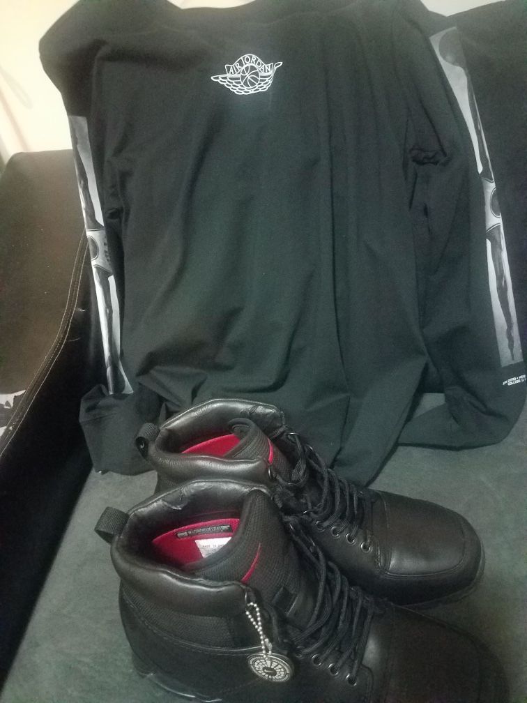 Brand New Jordan T XL, Size 13 Waterproof Nike winter boots(Good Condition)