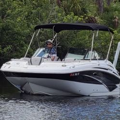 2019 HURRICANE SD2200DC 22’ w/ Yamaha 150 HP